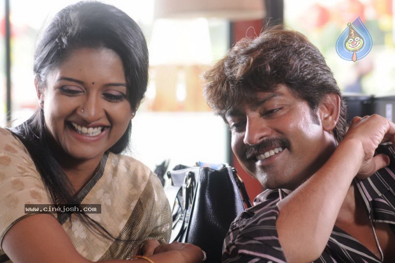 Gaayam 2 Movie Latest Gallery - 52 / 73 photos