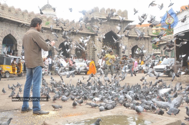 Gaayam 2 Movie New Stills - 2 / 37 photos