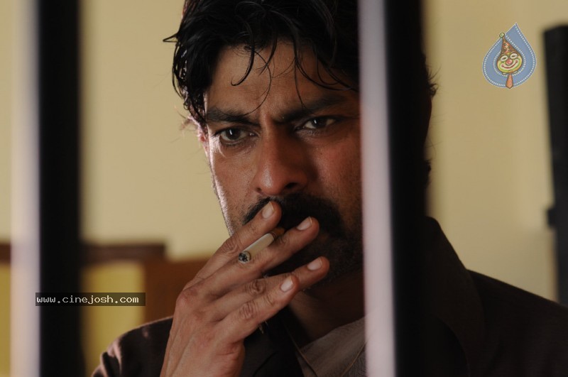 Gaayam 2 Movie New Stills - 35 / 37 photos