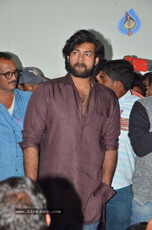 Gaddalakonda Ganesh At Eluru Satyanarayana Theatre - 16 / 21 photos