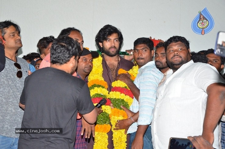 Gaddalakonda Ganesh At Eluru Satyanarayana Theatre - 20 / 21 photos