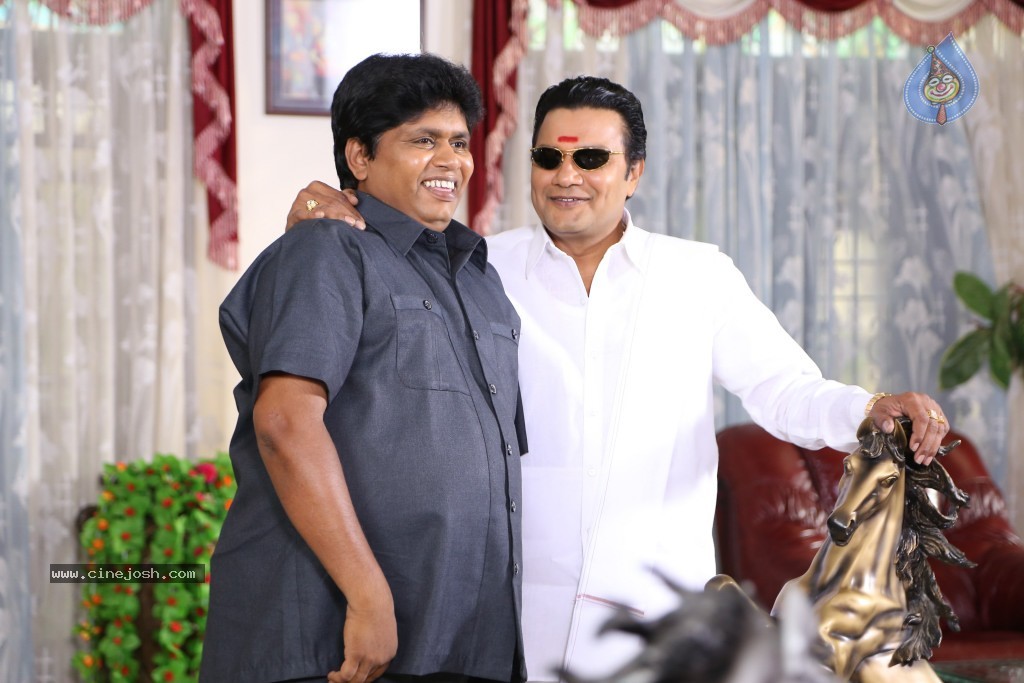 Galata Movie Hot Stills - 18 / 21 photos