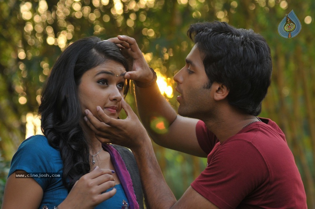 Gallo Telinattunde Movie Photos - 3 / 30 photos