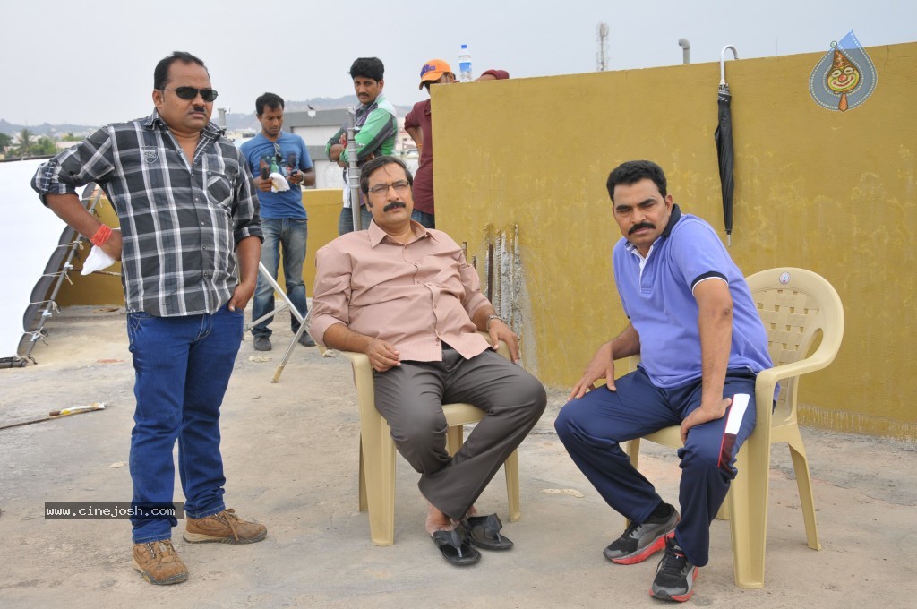 Gallo Telinattunde Movie Stills - 23 / 57 photos