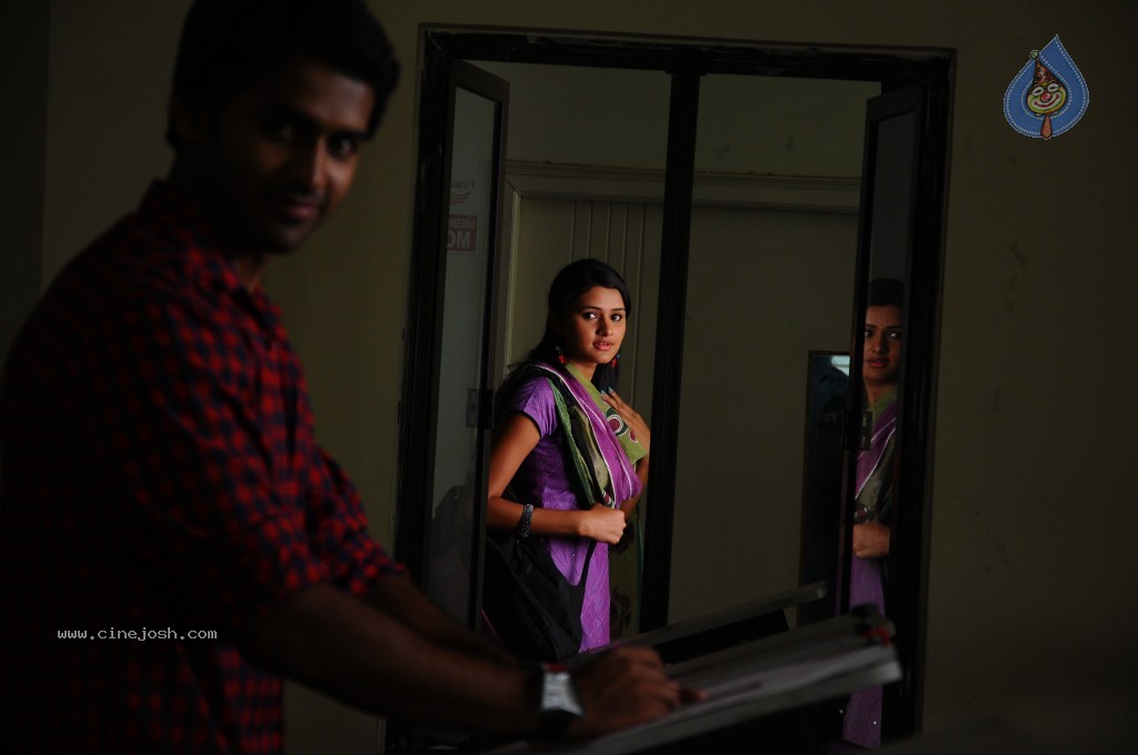 Gallo Telinattunde Movie Stills - 24 / 57 photos