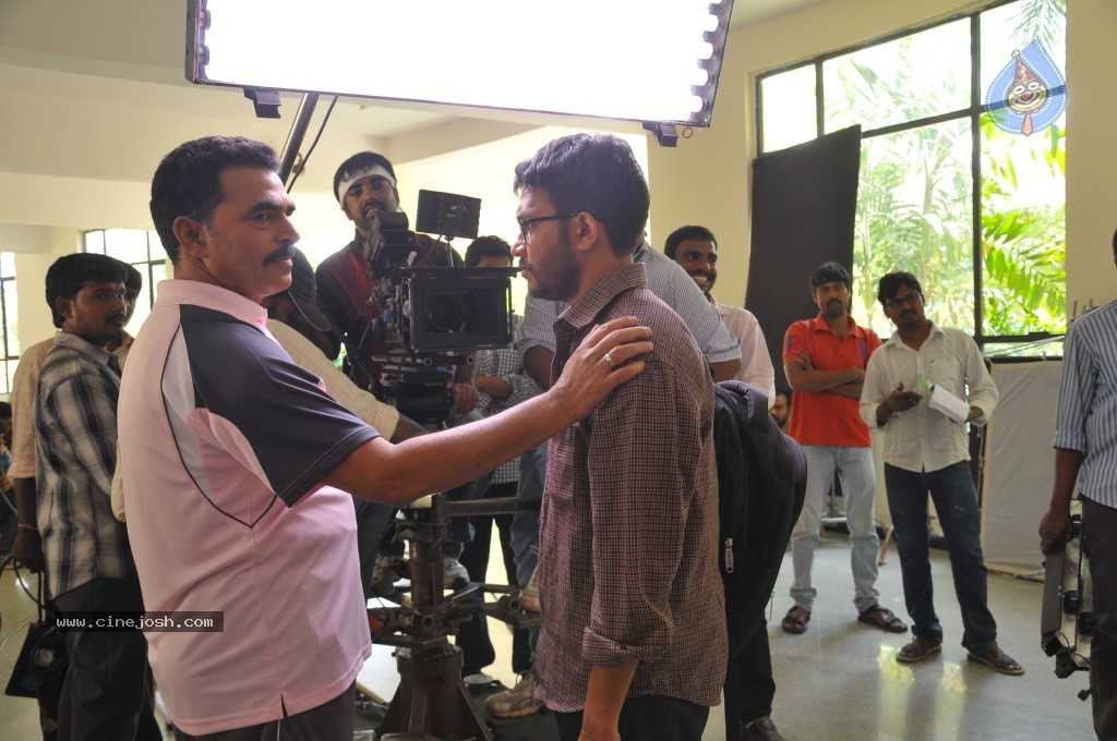 Gallo Telinattunde Movie Stills - 39 / 57 photos