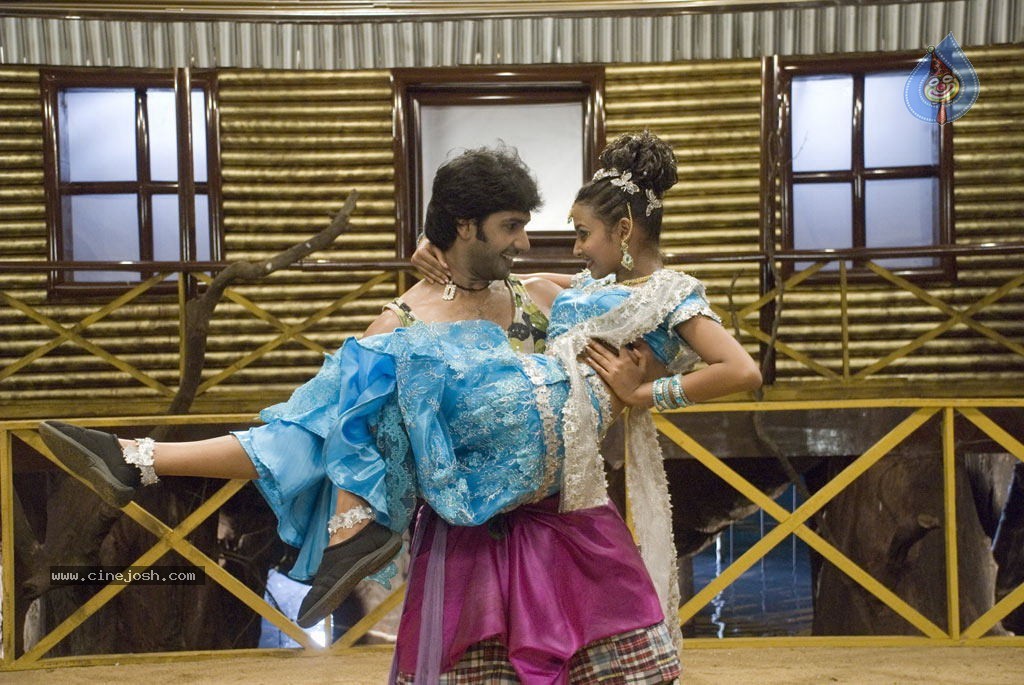 Gandhi Kanakku Tamil Movie Stills - 33 / 72 photos