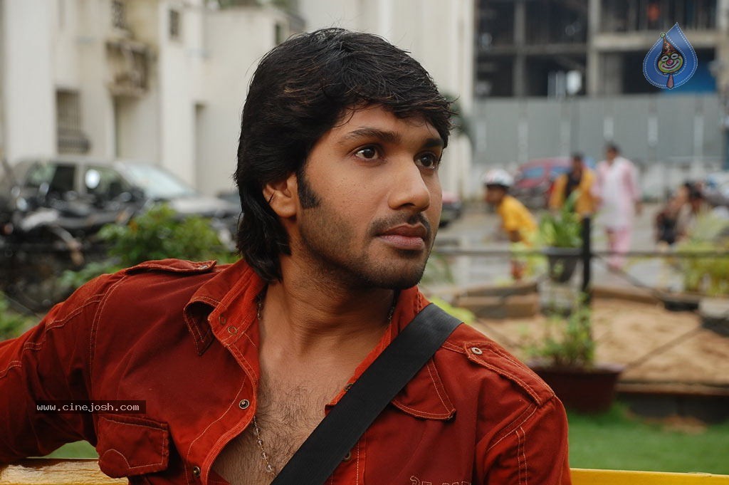 Gandhi Kanakku Tamil Movie Stills - 47 / 72 photos