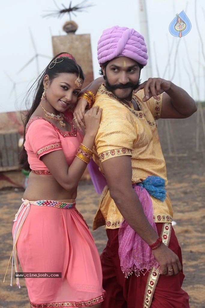 Gandhi Kanakku Tamil Movie Stills - 51 / 72 photos