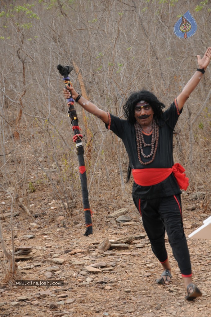 Gandikotalo Movie Stills - 65 / 129 photos