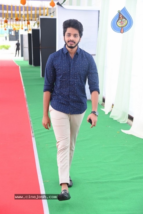 Ganesh Bellamkonda Movie Opening Photos - 5 / 45 photos