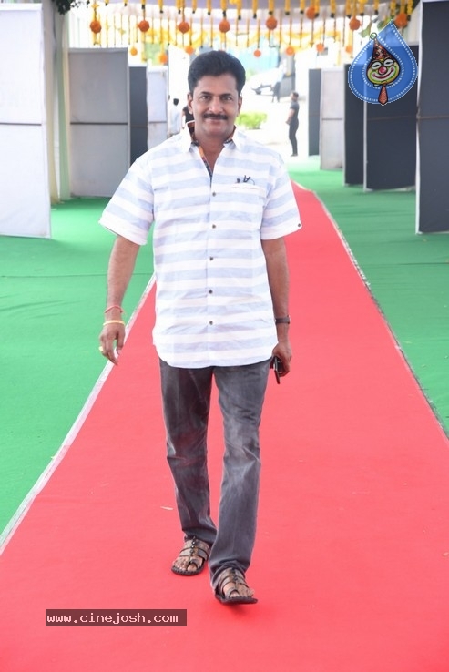 Ganesh Bellamkonda Movie Opening Photos - 25 / 45 photos