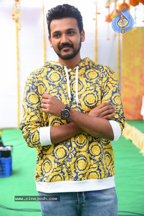 Ganesh Bellamkonda Movie Opening Photos - 41 / 45 photos