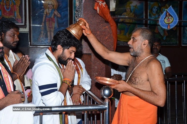Gang Leader Team at Vijayawada Durga Temple - 5 / 21 photos