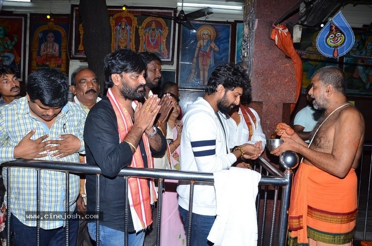 Gang Leader Team at Vijayawada Durga Temple - 14 / 21 photos