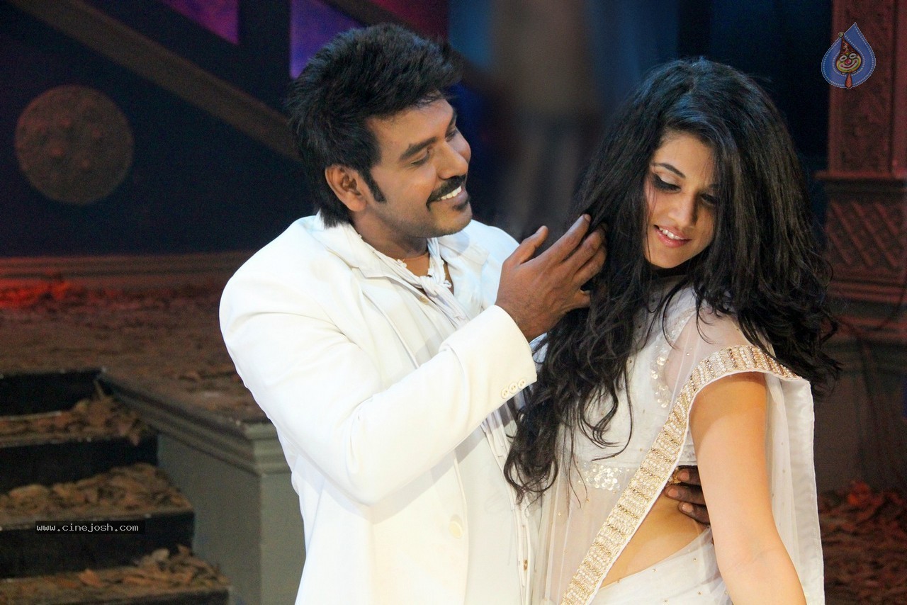 Ganga Movie New Photos - 11 / 35 photos
