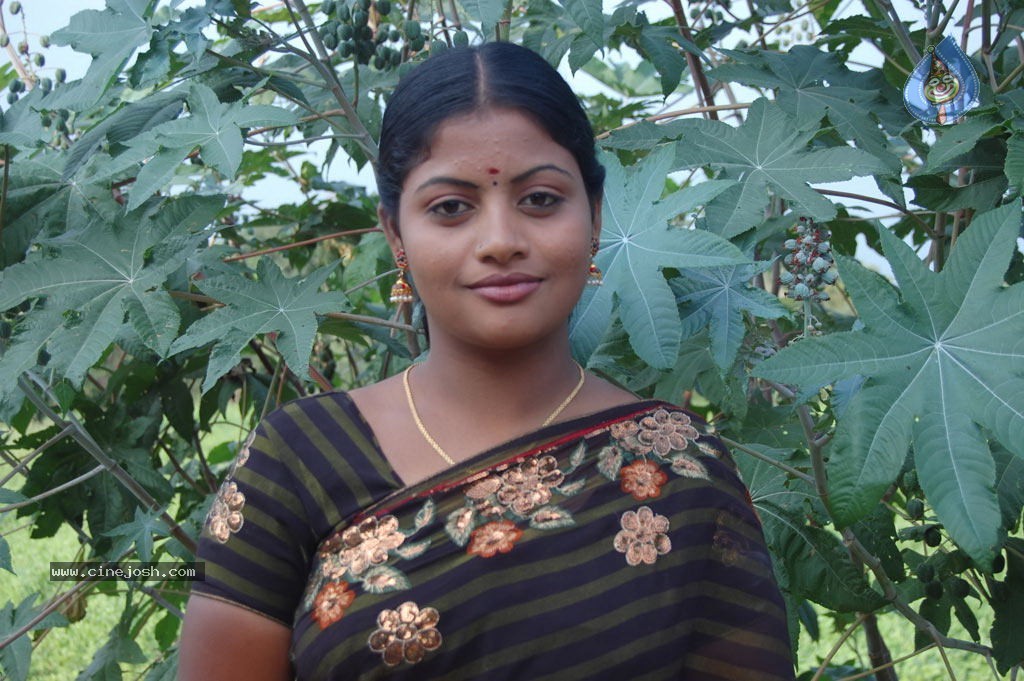 Ganja Koottam Tamil Movie Stills - 12 / 46 photos