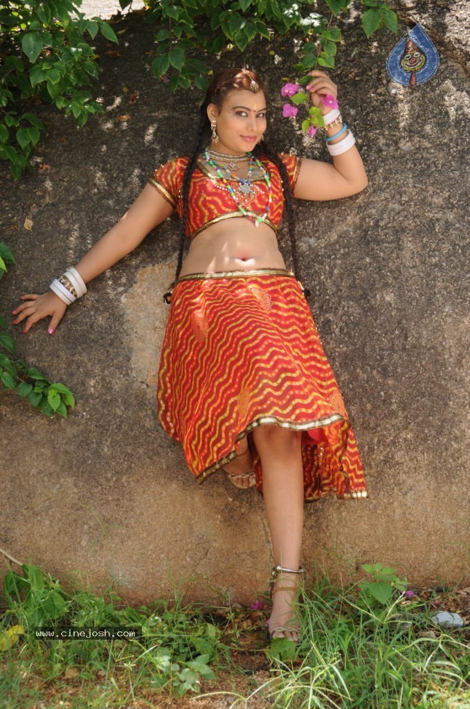 Gavvalata Movie Hot Stills - 53 / 63 photos
