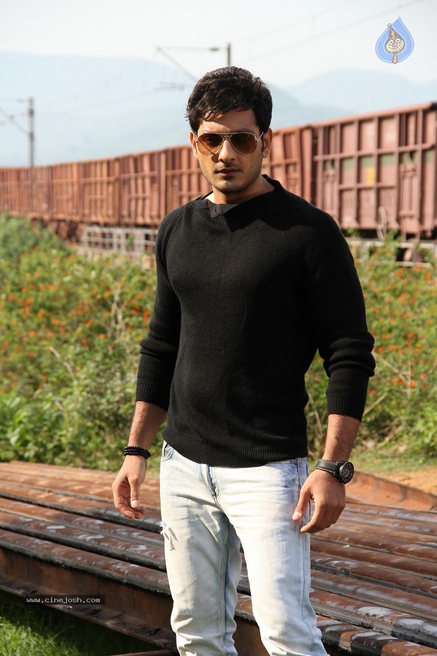 Gayakudu Movie New Gallery - 3 / 24 photos