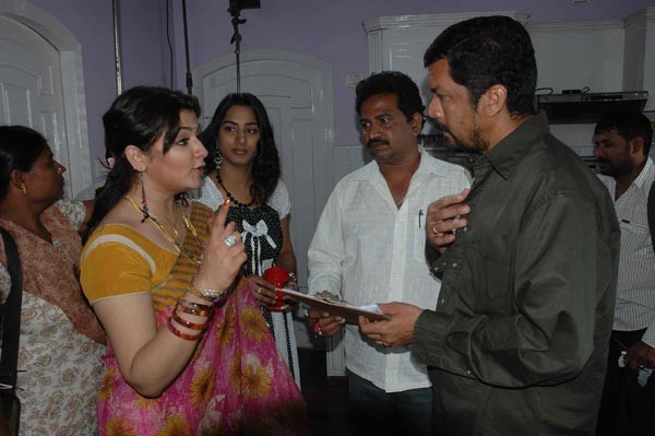 Gentleman - Posani  - 107 / 111 photos