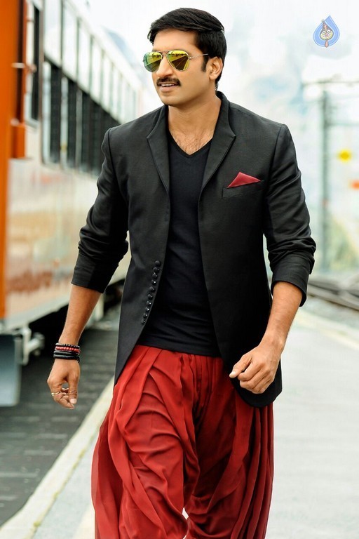 Gopichand - Sampath Nandi Movie Photos - 2 / 6 photos
