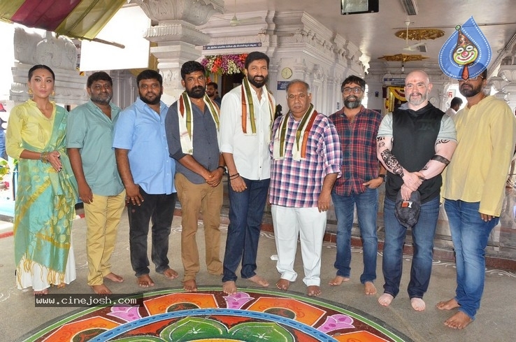 GopiChand New Film Opening Pics - 12 / 20 photos