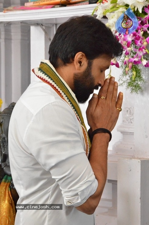 GopiChand New Film Opening Pics - 18 / 20 photos