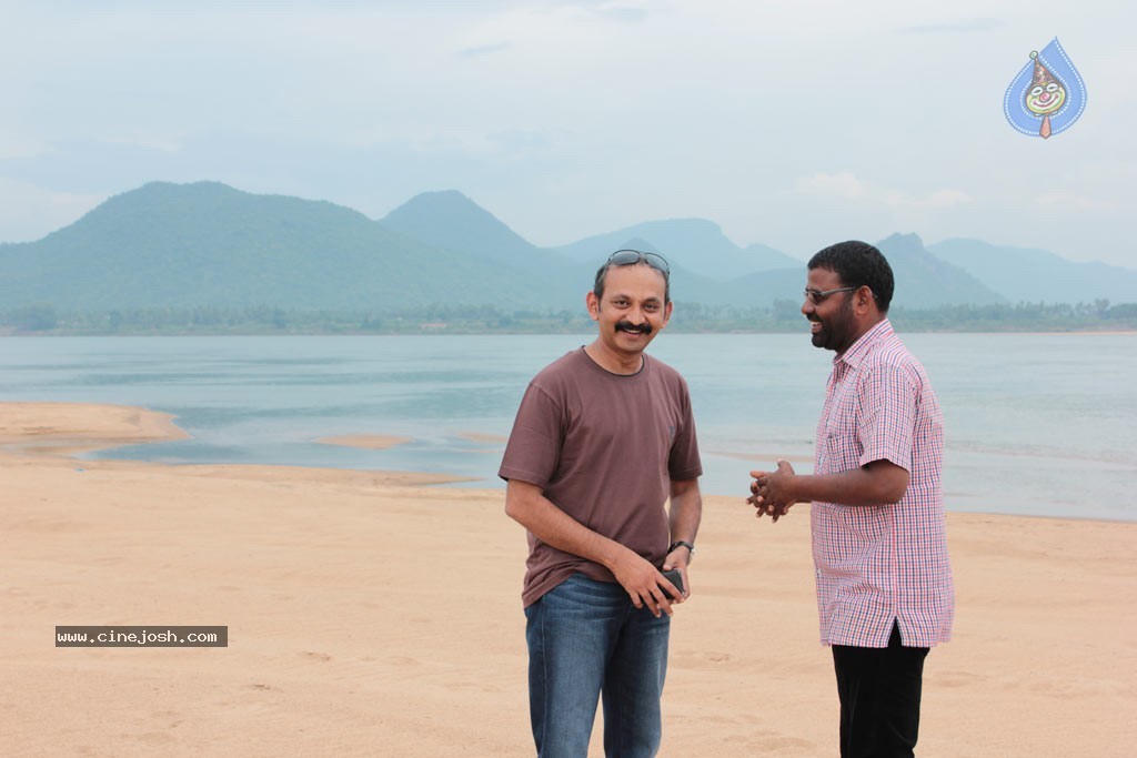 Gouravam Movie Gallery - 64 / 89 photos