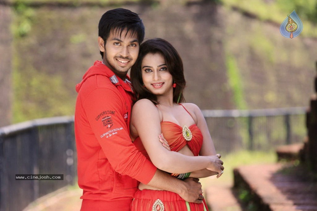 Green Signal Movie New Stills - 13 / 19 photos