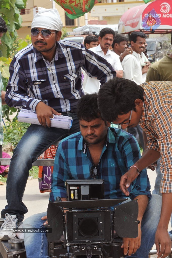 Gulabi Movie Stills n Wallpapers - 12 / 60 photos