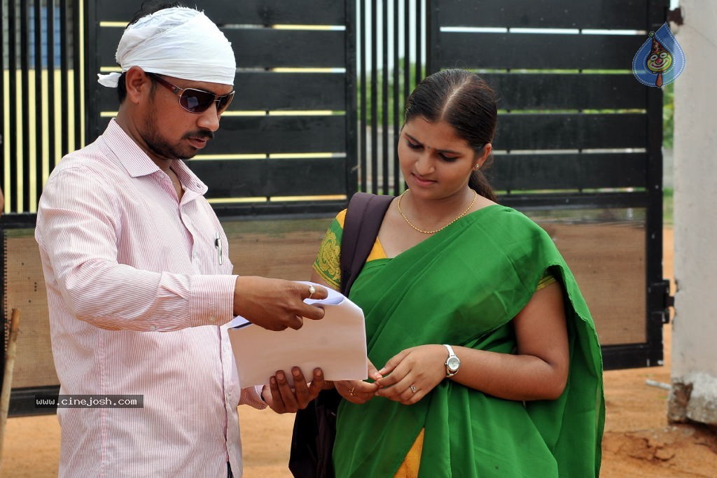 Gulabi Movie Stills n Wallpapers - 18 / 60 photos