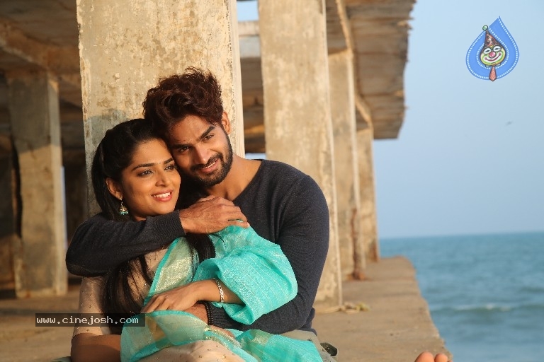 Guna 369 Movie Working Stills - 9 / 18 photos