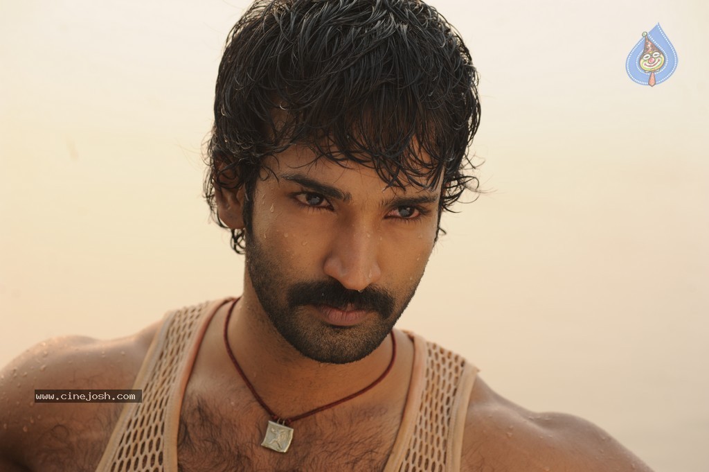 Gundello Godari Movie Latest Stills - 77 / 101 photos