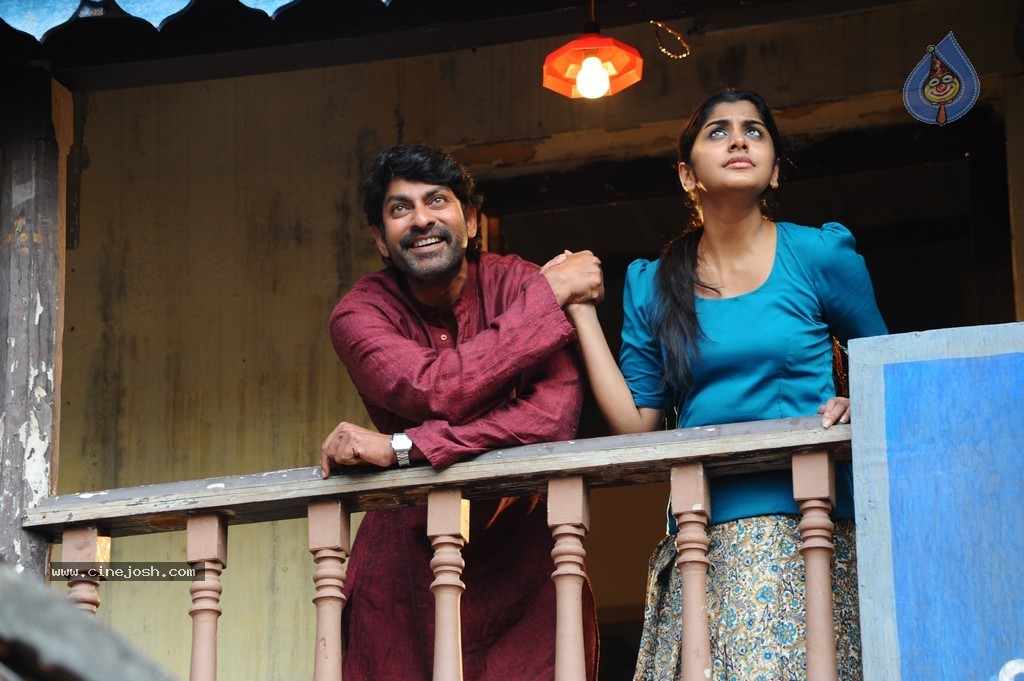Gundeninda Gudi Gantalu Movie Stills - 9 / 11 photos