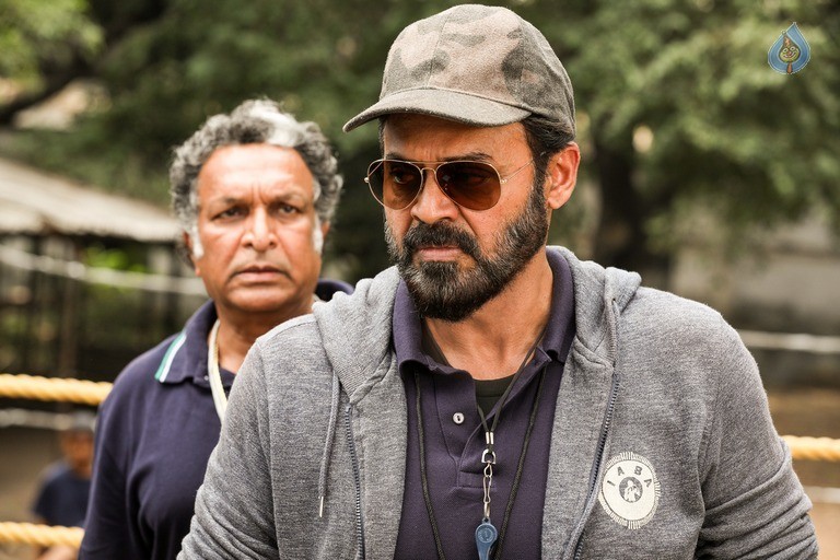 Guru Movie New Stills - 2 / 4 photos