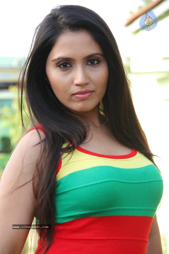 Guru Sukran Tamil Movie Stills - 19 / 28 photos
