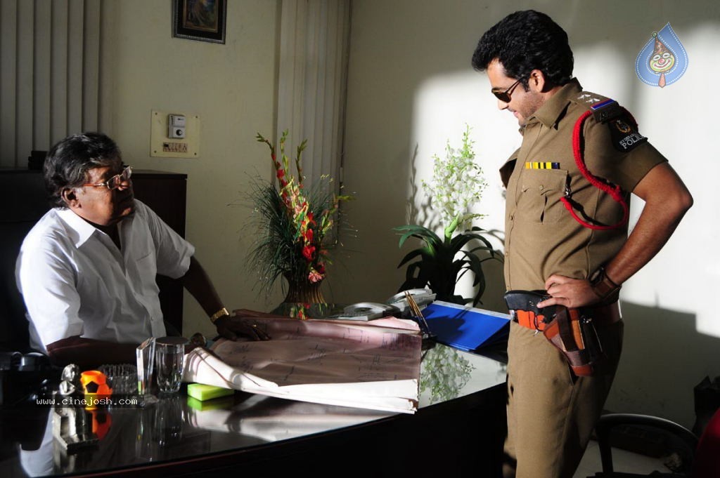 Gurudu Movie Stills - 26 / 31 photos