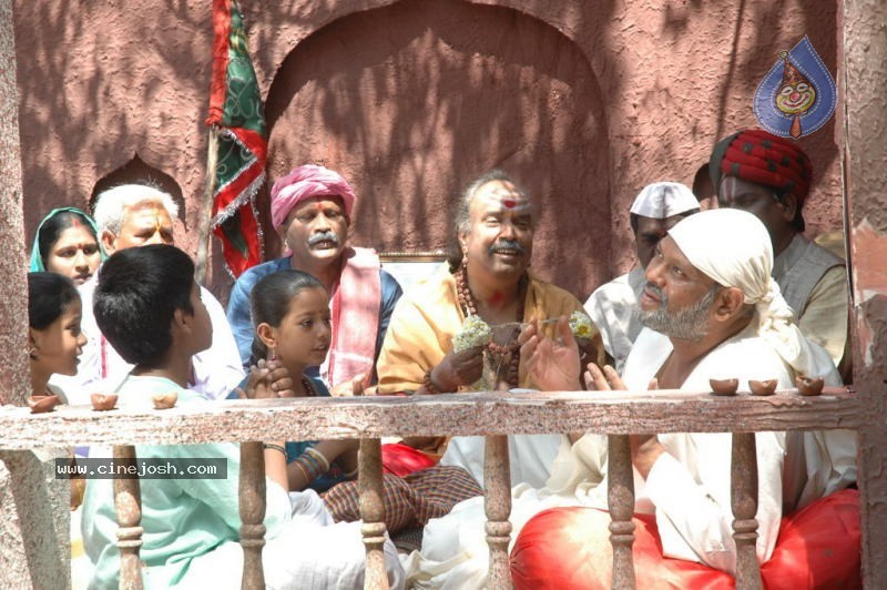Guruvaaram Movie Stills - 19 / 41 photos