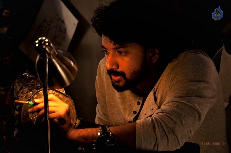 Guvva Gorinka Movie Working Stills - 7 / 18 photos