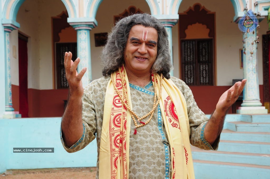 Hanuman Chalisa Movie Stills - 32 / 53 photos