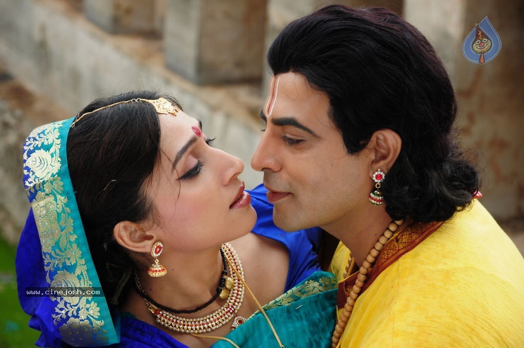 Hanuman Chalisa Movie Stills - 52 / 53 photos