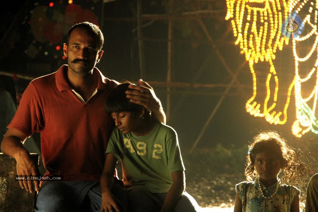 Haridas Tamil Movie Stills - 24 / 47 photos