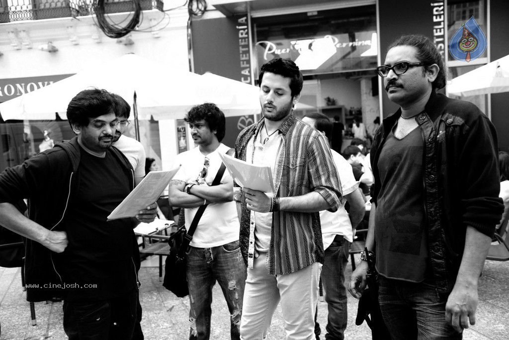 Heart Attack Movie Stills - 23 / 55 photos