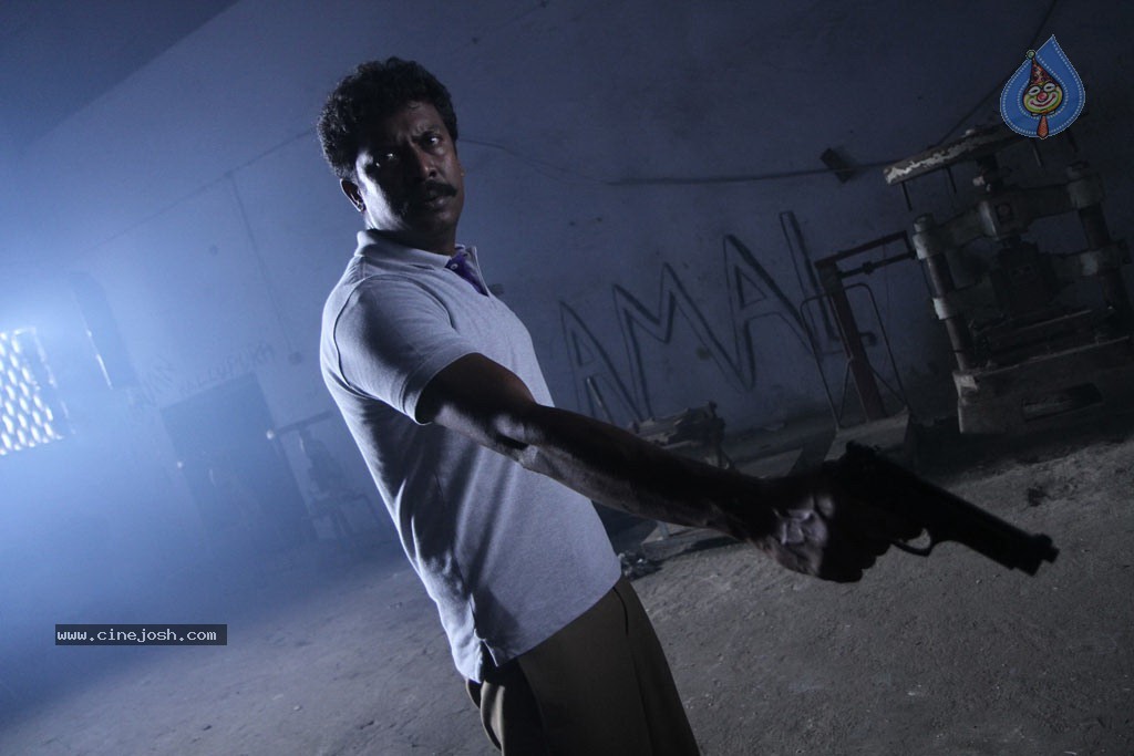 Hit List Movie Stills - 5 / 40 photos