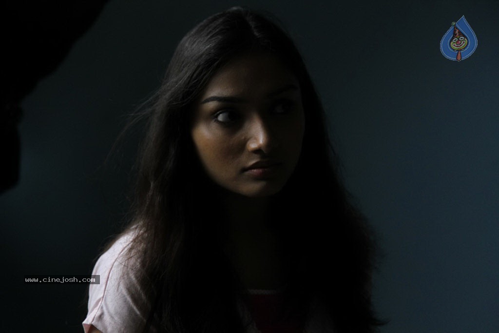 Hit List Movie Stills - 22 / 40 photos