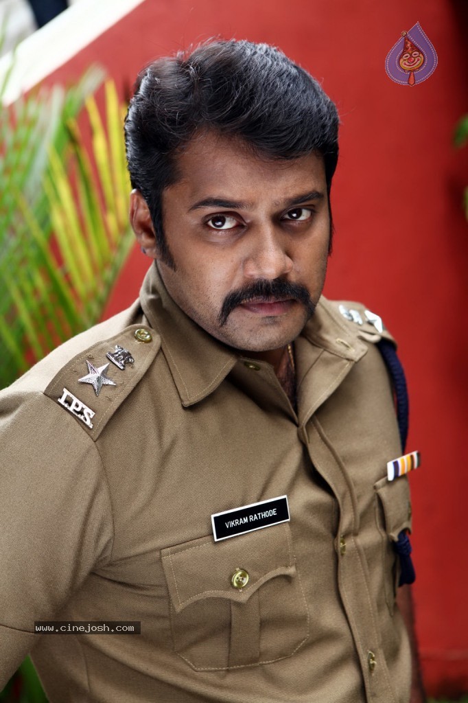 Hit List Movie Stills - 25 / 40 photos