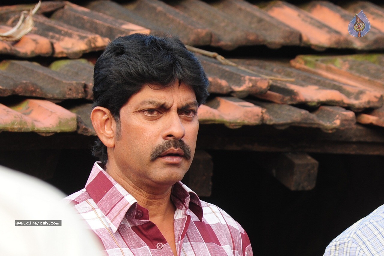 Hithudu Movie New Photos - 15 / 19 photos