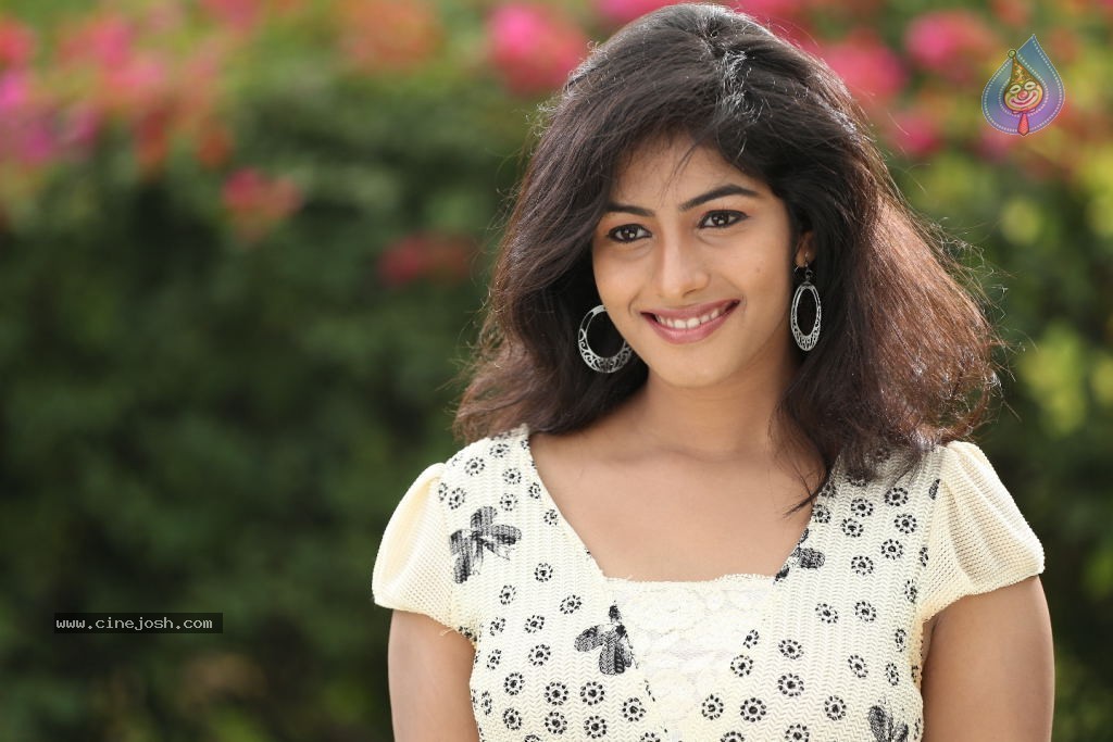 Hogenakkal Tamil Movie Stills - 10 / 35 photos