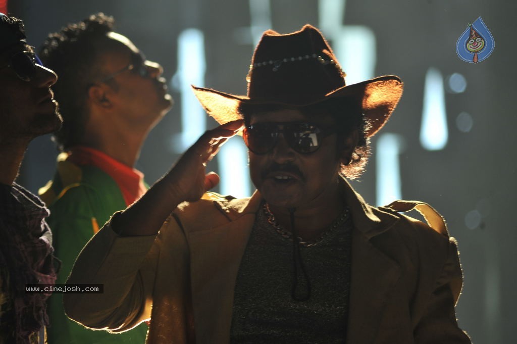 Hrudaya Kaleyam Movie Pics - 3 / 10 photos