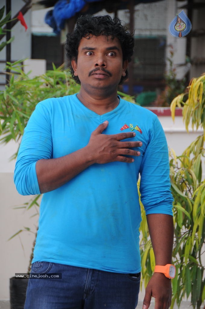 Hrudaya Kaleyam Movie Stills - 7 / 15 photos